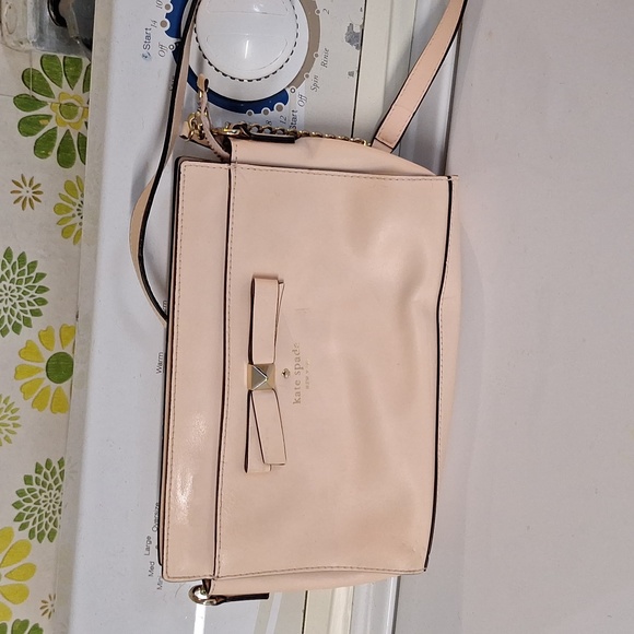 Kate Spade purse - Picture 1 of 6